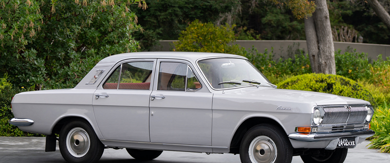 Более 100 советских машин распродадут на аукционе: среди них &laquo;Жигули&raquo;, &laquo;Москвичи&raquo;, &laquo;Волги&raquo; и многие другие