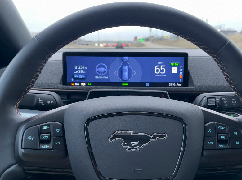 Управление безопасности дорожного движения США усиливает проверку автопилота BlueCruise от Ford после фатальных аварий