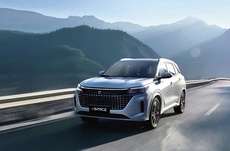 Замена Skoda Kodiaq. Цена собираемого в России кроссовера Evolute i-Space поменялась - 1 Замена Skoda Kodiaq. Цена собираемого в России кроссовера Evolute i-Space поменялась