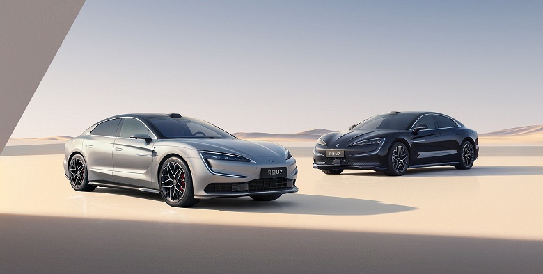 Премиальные седаны Mercedes-Benz и BMW так не умеют. BYD показала возможности Yangwang U7 в новых роликах - 1 Премиальные седаны Mercedes-Benz и BMW так не умеют. BYD показала возможности Yangwang U7 в новых роликах