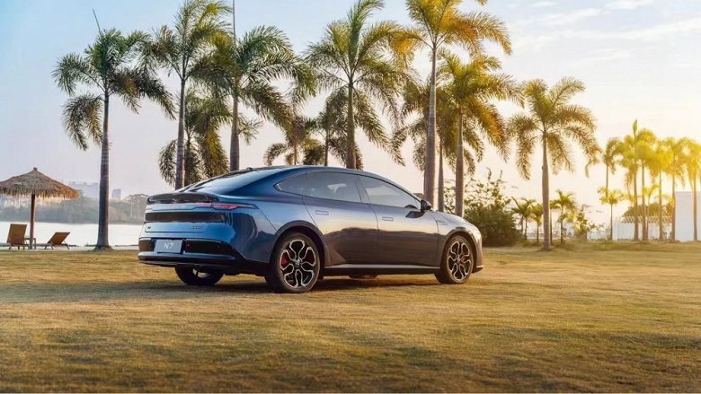 Nissan возвращается. Представлен 5-метровый топовый седан Nissan N7