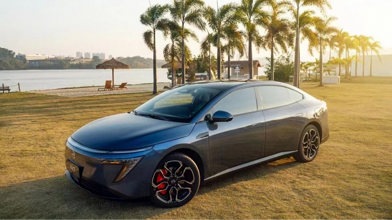 Nissan возвращается. Представлен 5-метровый топовый седан Nissan N7