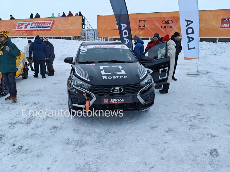 АвтоВАЗ представил Lada Iskra Sport с мотором мощностью 173 л.с. - 1 АвтоВАЗ представил Lada Iskra Sport с мотором мощностью 173 л.с.