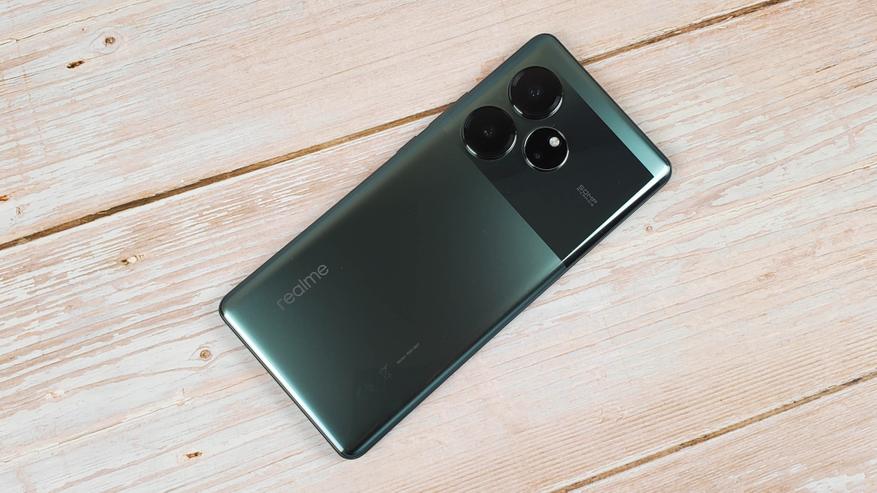 Обзор смартфона Realme GT6: Убийца флагманов или просто агрессивный маркетинг? - 11