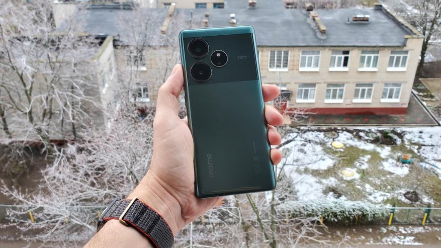 Обзор смартфона Realme GT6: Убийца флагманов или просто агрессивный маркетинг? - 1