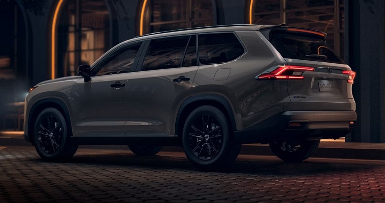 265 л.с., полный привод, 7 мест и легендарная надежность Toyota. В России начали продавать Toyota Grand Highlander 2025