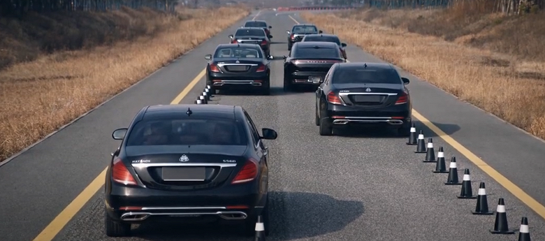 Maextro S800 изящно обошёл семь Mercedes-Benz Maybach S-класса благодаря «крабовой походке» - 1 Maextro S800 изящно обошёл семь Mercedes-Benz Maybach S-класса благодаря «крабовой походке»
