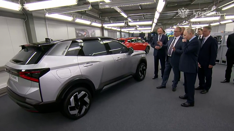 АвтоВАЗ впервые показал кроссовер Lada B+ Cross на базе &laquo;Весты&raquo; &mdash; у него очень интересный дизайн