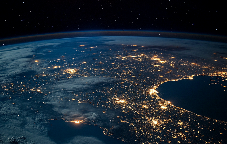 &laquo;Каждый спутник станет глазами, ушами или голосом России в космосе&raquo;, &mdash; наша группировка должна включать 650 спутников к 2030 году