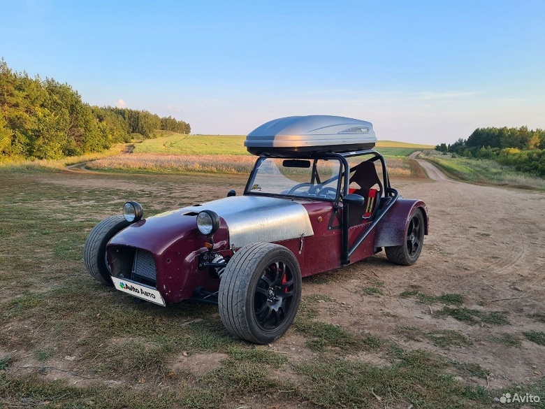 Очень странная «пятёрка». В России продают уникальный ВАЗ-2105, а в подарок дают Ford Focus - 1 Очень странная «пятёрка». В России продают уникальный ВАЗ-2105, а в подарок дают Ford Focus