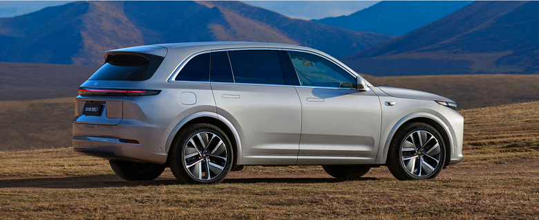 Россияне действительно занижали стоимость ввезённых по параллельному импорту машин, но не массово. В ФТС не подтверждают массовую рассылку писем - 1 Россияне действительно занижали стоимость ввезённых по параллельному импорту машин, но не массово. В ФТС не подтверждают массовую рассылку писем