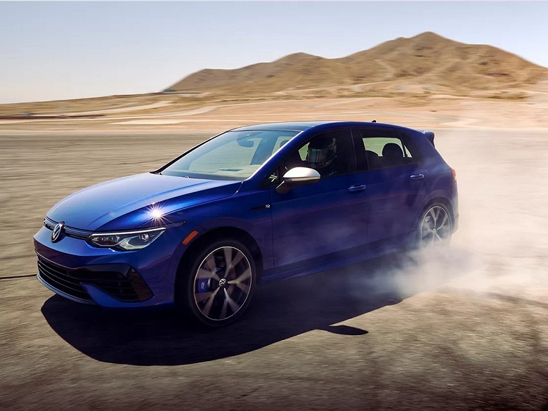 Новый Volkswagen Golf 2025 появится у дилеров уже в апреле: что изменилось?