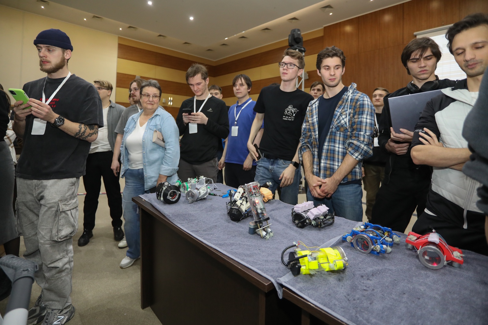 Как выглядят роботы остальных участников