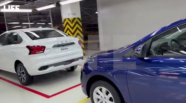 Lada Iskra SW с практически серийным салоном показали вживую