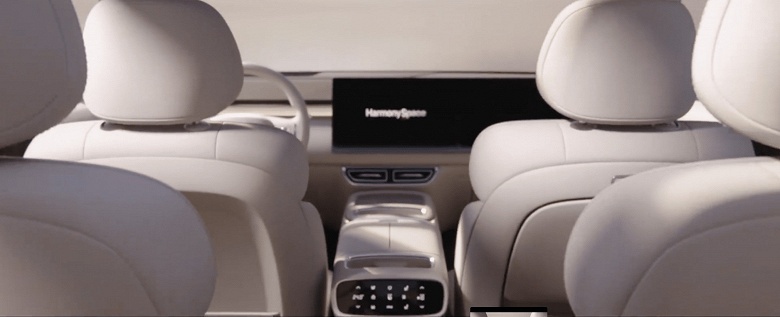 Дешёвый аналог премиальных Li Auto L9 и Aito M9. Уникальный салон Deepal S09 с подвижной консолью показали на видео