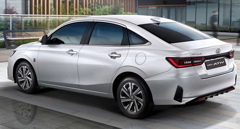 «Неубиваемая» Toyota дешевле «Лады» и «Москвича»: в России появилась Toyota Yaris Ativ за 2,3 млн рублей - 2 «Неубиваемая» Toyota дешевле «Лады» и «Москвича»: в России появилась Toyota Yaris Ativ за 2,3 млн рублей