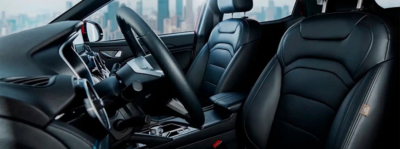 Российский кроссовер размером с Geely Coolray подешевел сразу на 1,2 млн рублей. Автомобили отечественной марки Evolute обвалились в цене - 1 Российский кроссовер размером с Geely Coolray подешевел сразу на 1,2 млн рублей. Автомобили отечественной марки Evolute обвалились в цене