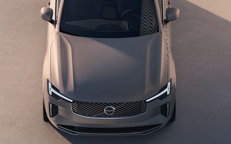 В России появились в продаже Volvo XC90 2025 — он стоит как Toyota Land Cruiser 300 2024