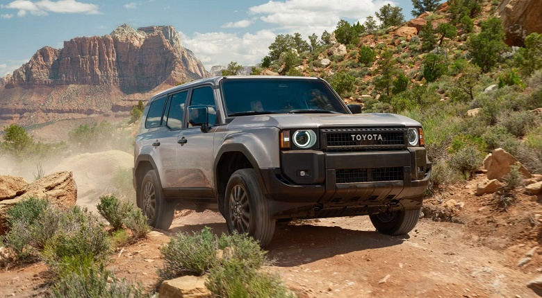 В России начали продавать Toyota Land Cruiser 250 2025 &mdash; всего от 7,5 млн рублей