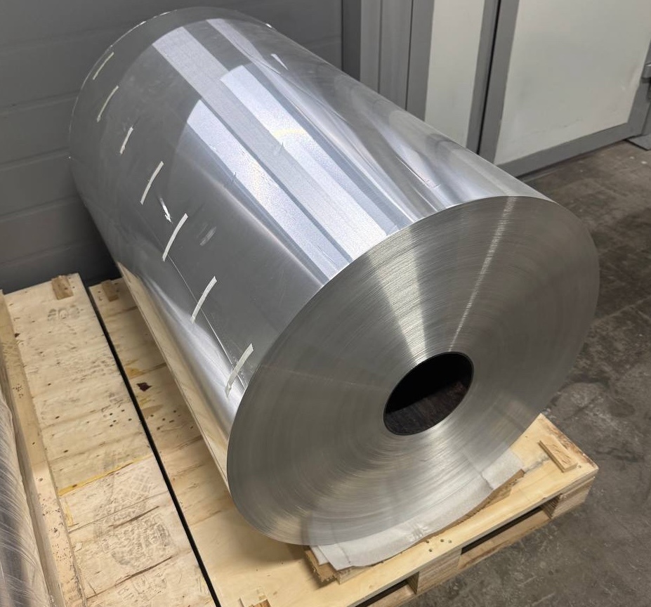 Интересно, что мой первый опыт производства был связан с туалетной бумагой. То есть с рулонами я начал работать уже с тех пор. 