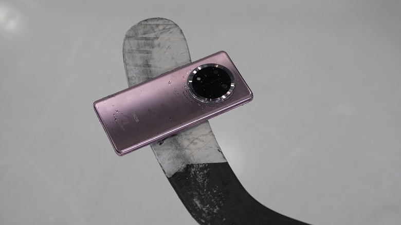 В России стартовали продажи ударопрочного смартфона Honor X9c