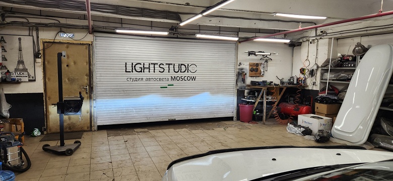 Lada Vesta получила линзованные тюнинг-фары, и они светят лучше оригинальных