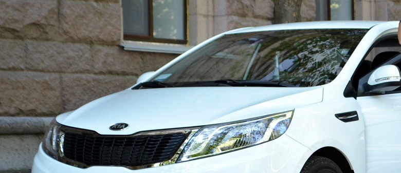 Почти новый Kia Rio за 1,7 млн рублей. В России нашли досанкционную модель