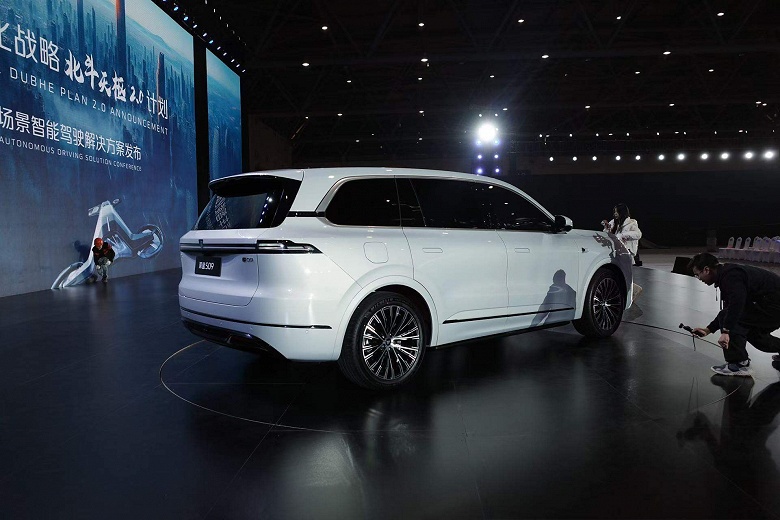 Этот кроссовер Changan готов подвинуть Li Auto L9. Представлен Deepal S09 — 492-сильный флагманский полноприводный внедорожник - 3 Этот кроссовер Changan готов подвинуть Li Auto L9. Представлен Deepal S09 — 492-сильный флагманский полноприводный внедорожник