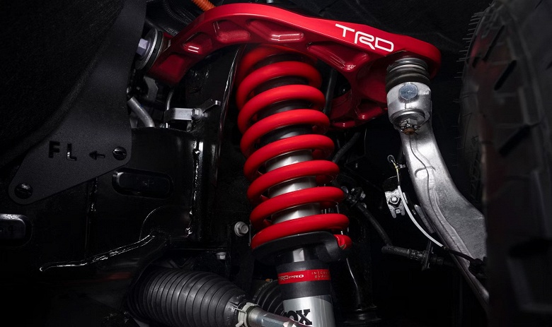 10-ступенчатый «автомат», полный привод, 437 л.с., легендарная надежность Toyota. В Россию привезли внедорожник Toyota Sequoia TRD Pro - 2 10-ступенчатый «автомат», полный привод, 437 л.с., легендарная надежность Toyota. В Россию привезли внедорожник Toyota Sequoia TRD Pro