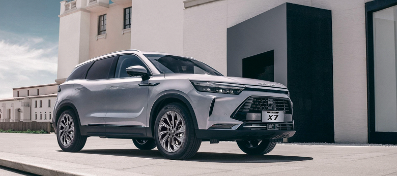 Цены на все машины BAIC российской сборки рухнули на сумму до 710 000 рублей или почти на треть - 1 Цены на все машины BAIC российской сборки рухнули на сумму до 710 000 рублей или почти на треть