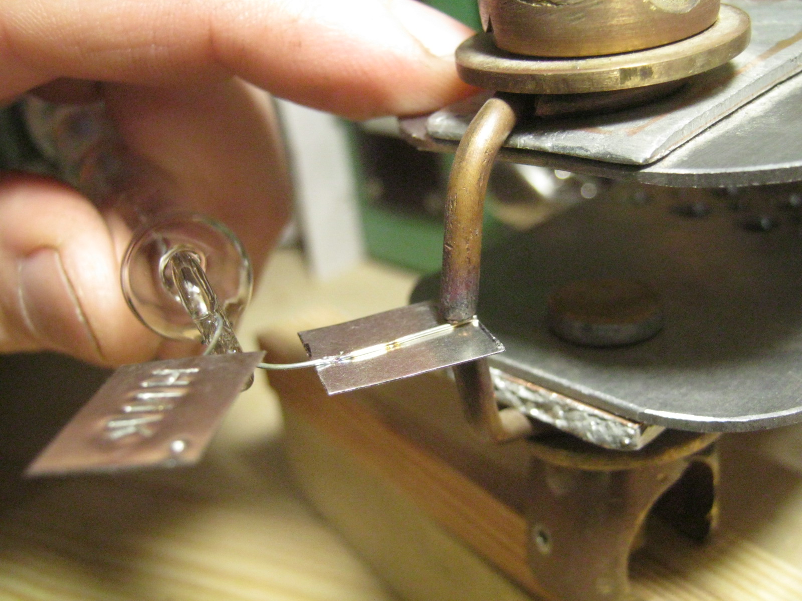 Несколько самодельных ламп-индикаторов - 21 Несколько самодельных ламп-индикаторов - 21