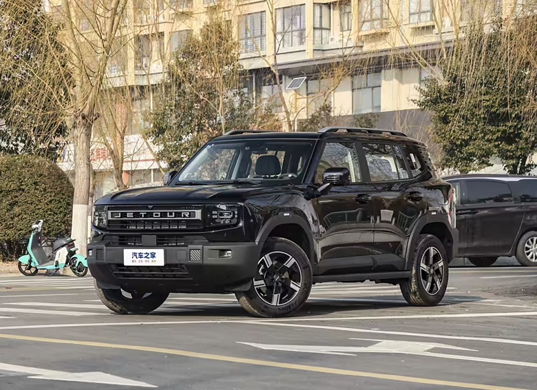 Мощный 2,0-литровый мотор, 8-ступенчатый &laquo;автомат&raquo;, полный привод и пожизненная гарантия &mdash; 22 тыс. долларов. Стартовали предпродажи бензинового Jetour T1, он появится в России