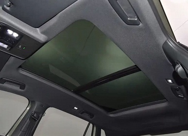 Это новейший кроссовер Volkswagen Tayron L. Живые фото машины за две недели до официальной премьеры