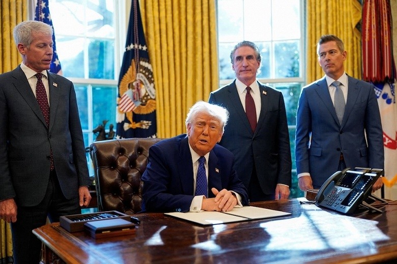 «Я бы сделал это 1 апреля... Но мы сделаем это 2 апреля». Трамп подтвердил новые пошлины на автомобили - 1 «Я бы сделал это 1 апреля... Но мы сделаем это 2 апреля». Трамп подтвердил новые пошлины на автомобили