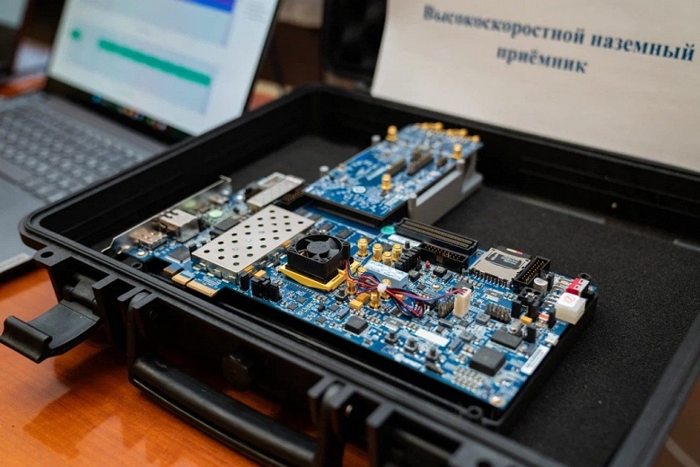 Российские учёные МФТИ создают уникальную трёхдиапазонную связь для кубсатов