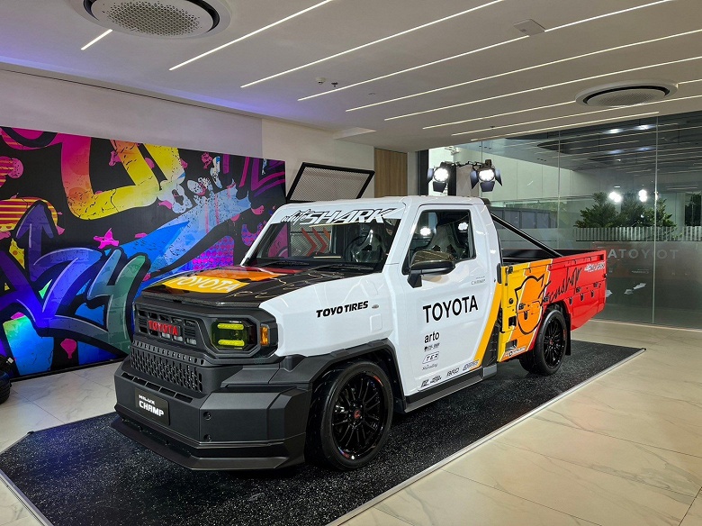 Самый дешевый внедорожник Toyota Hilux уже в России. Рамный Toyota Hilux Champ с «автоматом» оценили в 2,9 млн рублей - 1 Самый дешевый внедорожник Toyota Hilux уже в России. Рамный Toyota Hilux Champ с «автоматом» оценили в 2,9 млн рублей