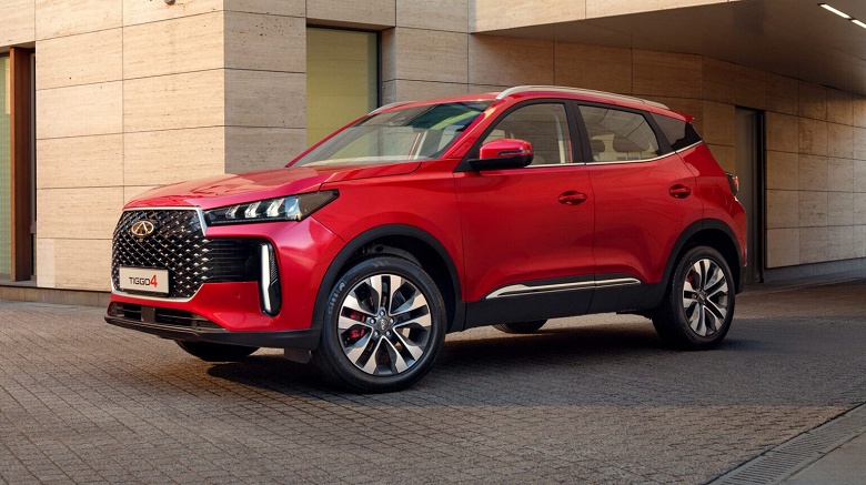 Новейшие Chery Tiggo 4 начали продавать всего по 1,9 млн рублей