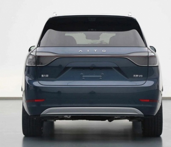 Замена Mercedes-Maybach GLS и BMW X7, супербестселлер, а также самый безопасный автомобиль Китая, становится ещё лучше. Рассекречена новая версия Aito M9