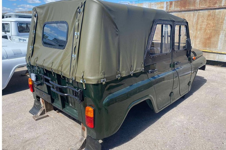 Сделай сам: в продаже появились новые кузова УАЗ &laquo;Хантер&raquo; с тентом и откидным задним бортом &mdash; такие машины давно не выпускаются