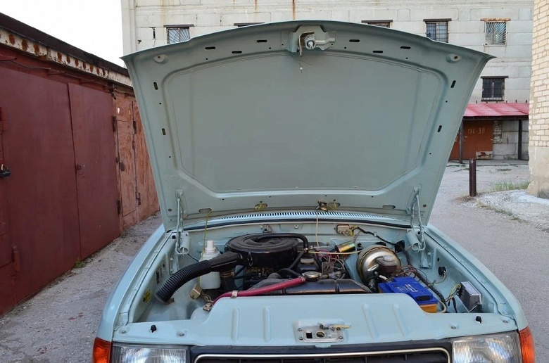 32-летняя «Волга» по цене Land Cruiser 300. В Тольятти новую «Волгу» ГАЗ-31029 продают за 15 млн рублей — машина даже не стояла на учете - 3 32-летняя «Волга» по цене Land Cruiser 300. В Тольятти новую «Волгу» ГАЗ-31029 продают за 15 млн рублей — машина даже не стояла на учете