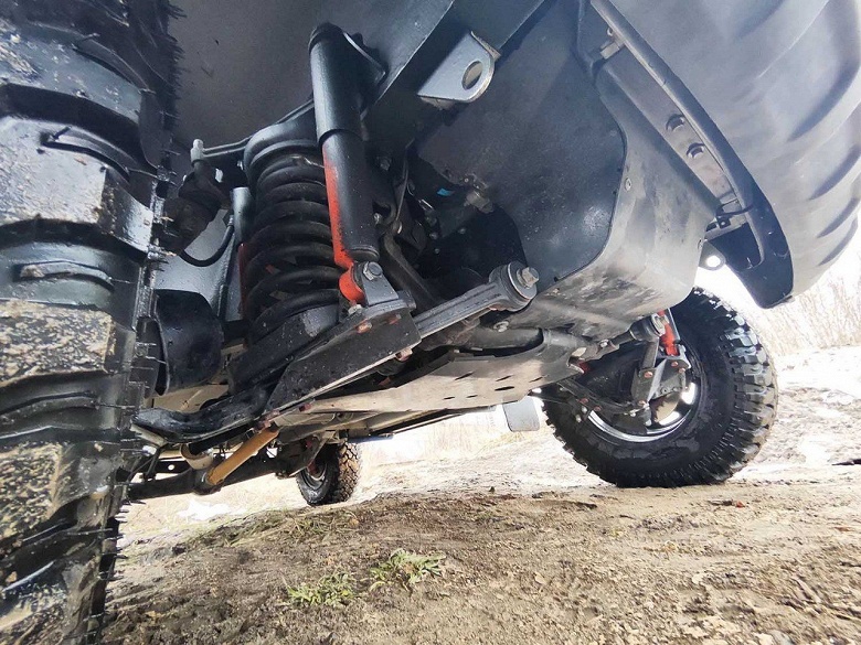 Усиленные лонжероны, амортизаторы, пружины и реактивные тяги, новые карданы и доработанный салон. Раскрыт полный перечень доработок &laquo;Нивы Тайга&raquo;