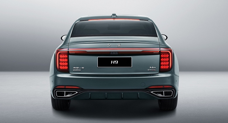 Аналог Mercedes S-класса и &laquo;семёрки&raquo; BMW с полным приводом и 8-ступенчатым &laquo;автоматом&raquo;. В России дебютировал новый Hongqi H9