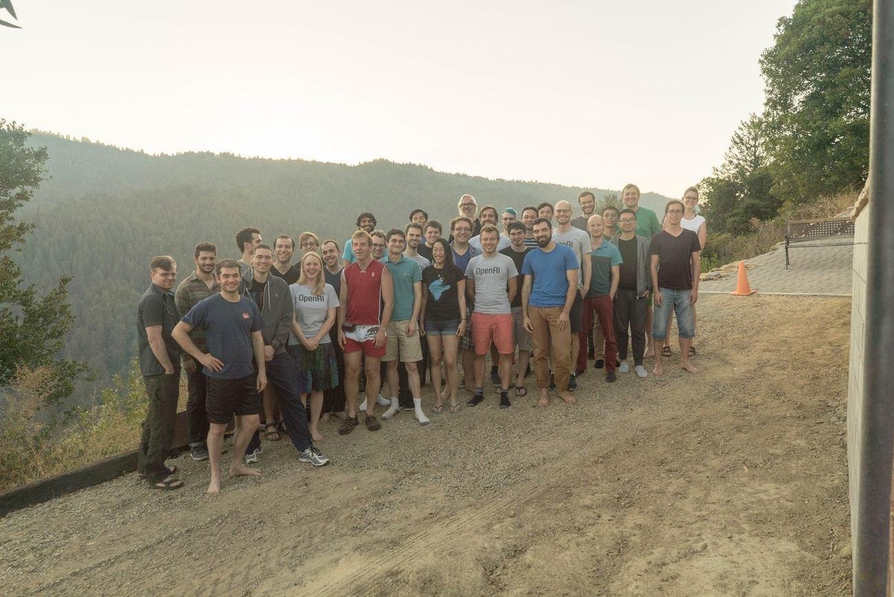 Команда OpenAI в конце 2016: как видите, не так уж много людей там было