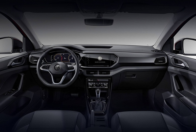 Кроссовер Volkswagen с 6-ступенчатым «автоматом» и простым мотором — всего 2,3 млн рублей. В Россию привезли новые Volkswagen Tacqua - 2 Кроссовер Volkswagen с 6-ступенчатым «автоматом» и простым мотором — всего 2,3 млн рублей. В Россию привезли новые Volkswagen Tacqua