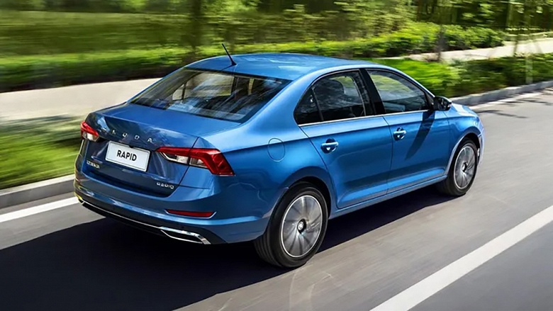Любимая Skoda россиян с 6-ступенчатым «автоматом» — всего 2,2 млн рублей. В России подешевели Skoda Rapid