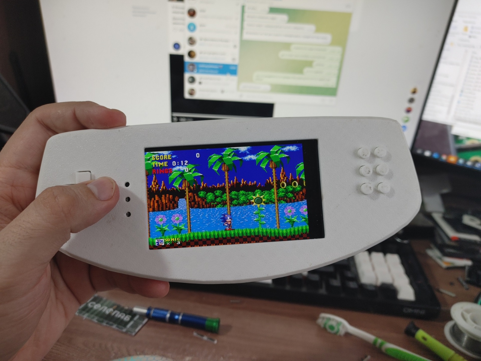 Очумелые ручки: как я превратил старый смартфон в игровую консоль с возможностью звонить - 49