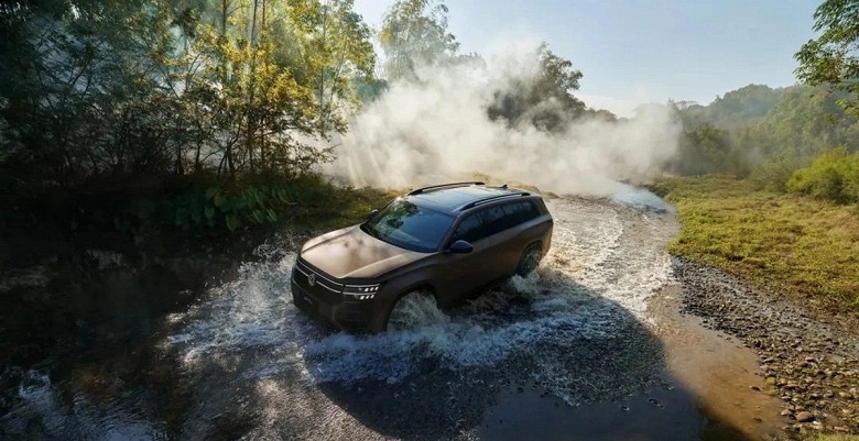 Огромный Volkswagen Touron Pro 2025 длиной 5,2 м расходует всего 8 л топлива на 100 км и разгоняется до 100 км ч за 7,6 с - 1 Огромный Volkswagen Touron Pro 2025 длиной 5,2 м расходует всего 8 л топлива на 100 км и разгоняется до 100 км/ч за 7,6 с