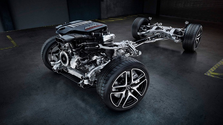 Такие машины никогда официально не предлагали в России — в продаже появилась специальная версия Mercedes-AMG GLE Coupe