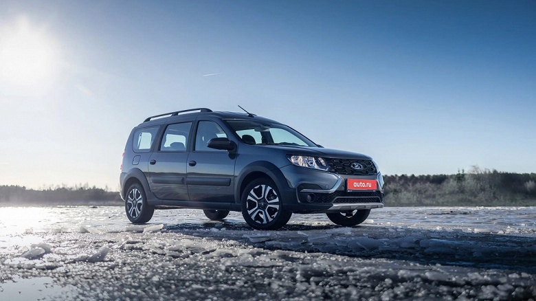 Вырезали подогревы руля и сидений, потолочную полку, форточки, USB. &laquo;Русифицированный&raquo; Lada Largus с &laquo;пугающими тормозами&raquo; сильно отличается от прежней модели