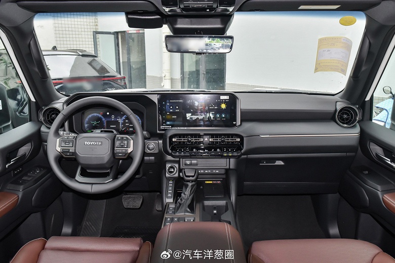 Toyota Land Cruiser Prado нового поколения с адаптивной подвеской во всей красе: появились подробности и много живых фото